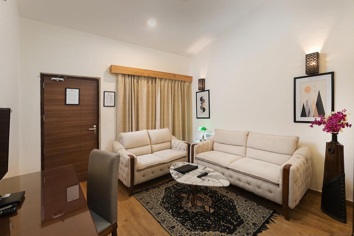 Manas Lifestyle Resort, Igatpuri Bilik gambar